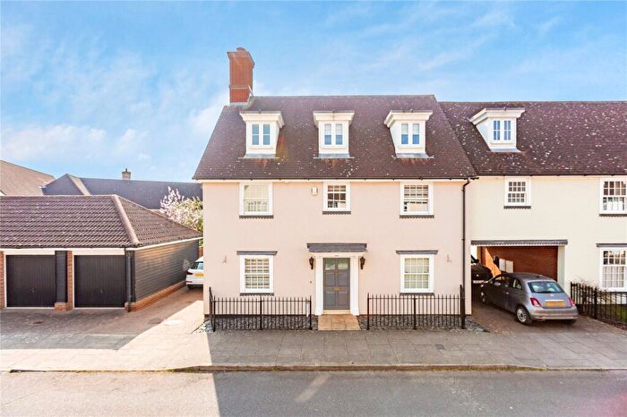 4 Bedroom Link Detached House For Sale In Burnell Gate, Beaulieu Park, Essex, CM1