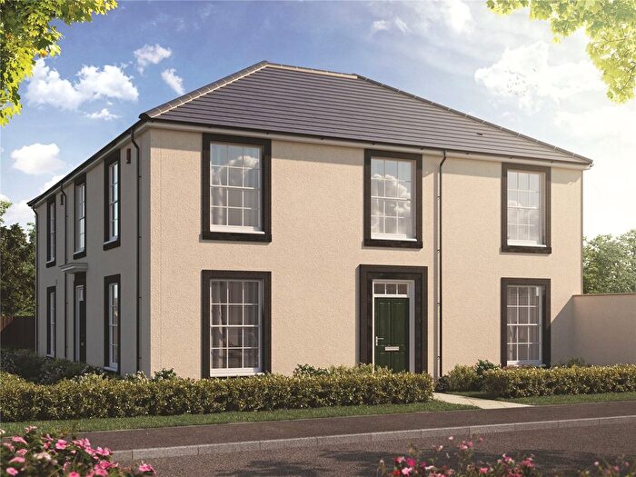 3 Bedroom Semi-Detached House For Sale In Higher Newham Lane, Newham, Truro, Cornwa, TR1