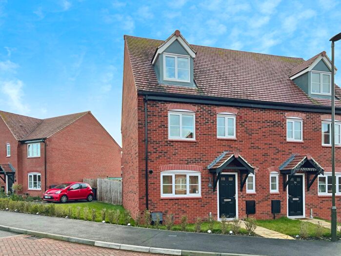 4 Bedroom Semi-Detached House For Sale In Sandgate Road, Chellaston, Derby, DE73