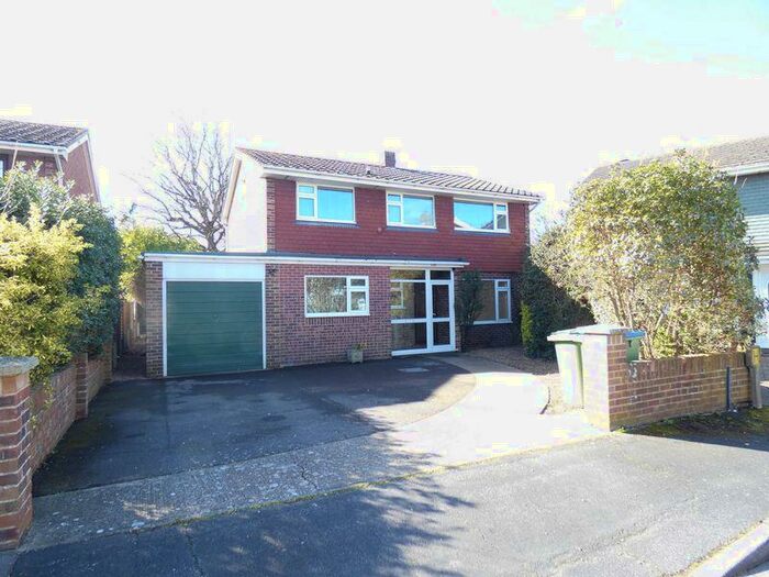 4 Bedroom Detached House To Rent In Peartree Close, Fareham, PO14