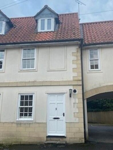 2 Bedroom Terraced House To Rent In Foghamshire, Chippenham, SN15