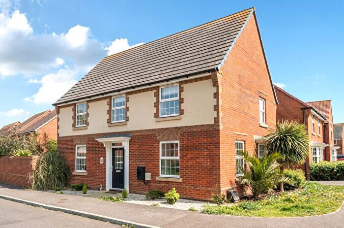 4 Bedroom Detached House For Sale In Stanhorn Grove, Felpham, PO22