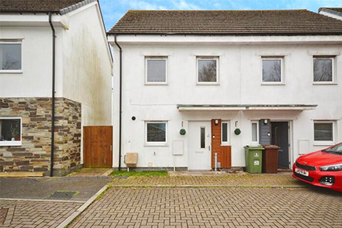 2 Bedroom Semi Detached House For Sale In Plymview Close, Plymouth, Devon, PL3