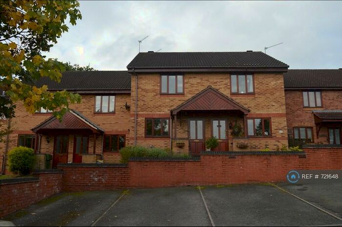 2 Bedroom Terraced House To Rent In Cygnet Close, Birmingham, B48