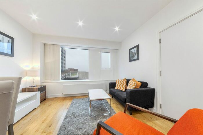 1 Bedroom Flat To Rent In Central House, Lampton Road, Hounslow, TW3