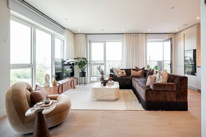 3 Bedroom Flat For Sale In Bow Green, Bow Common Lane, London, E3