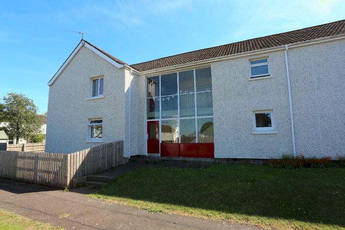 3 Bedroom Flat To Rent In Moubray Grove, South Queensferry, Edinburgh, EH30