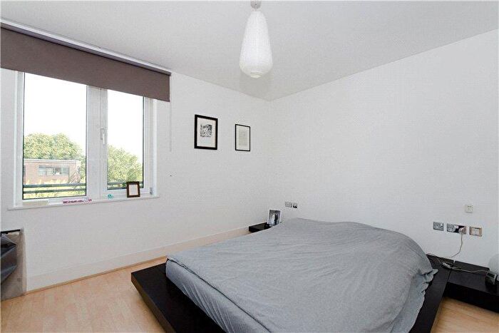 2 Bedroom Flat To Rent In Angel Southside, Owen Street, EC1V