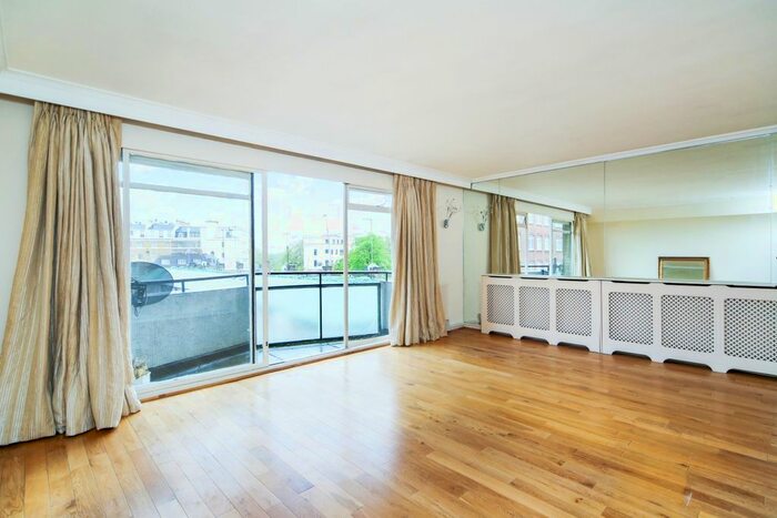 2 Bedroom Flat To Rent In Clifton Place, W2