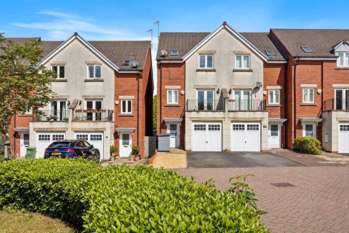 3 Bedroom Town House For Sale In St. Michaels Close, Charlton Kings, Cheltenham, GL53