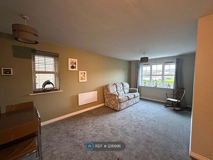 2 Bedroom Flat To Rent In Astley Brook Close, Bolton, BL1