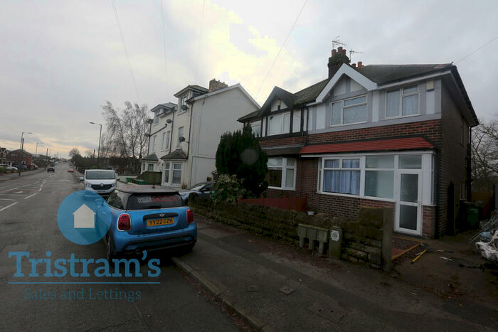 3 Bedroom Semi-Detached House To Rent In St. Albans Road, Nottingham, NG6