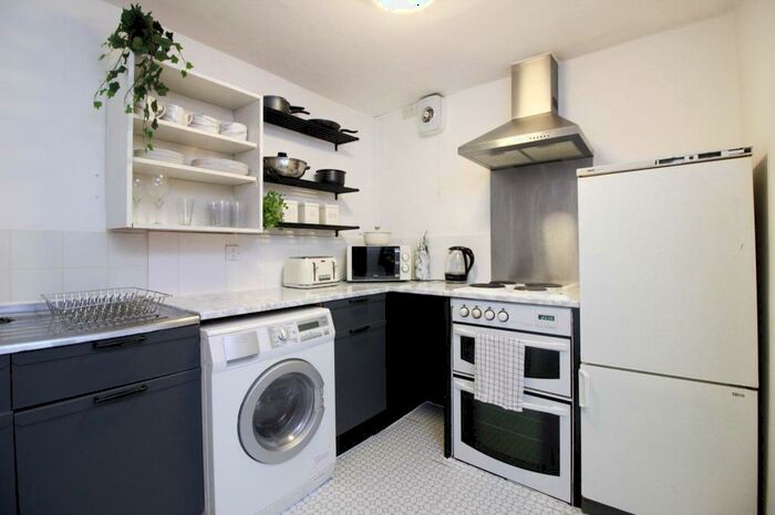 2 Bedroom Flat To Rent In Lower Banister Street, Southampton, SO15