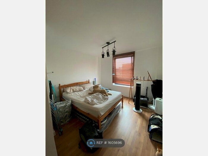 1 Bedroom Flat To Rent In Tyssen Street, London, E8