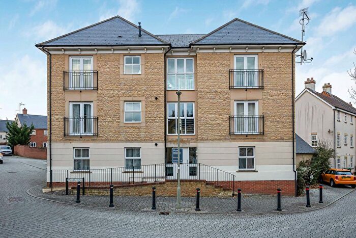2 Bedroom Flat For Sale In Palmer Road, Faringdon, Oxfordshire, SN7