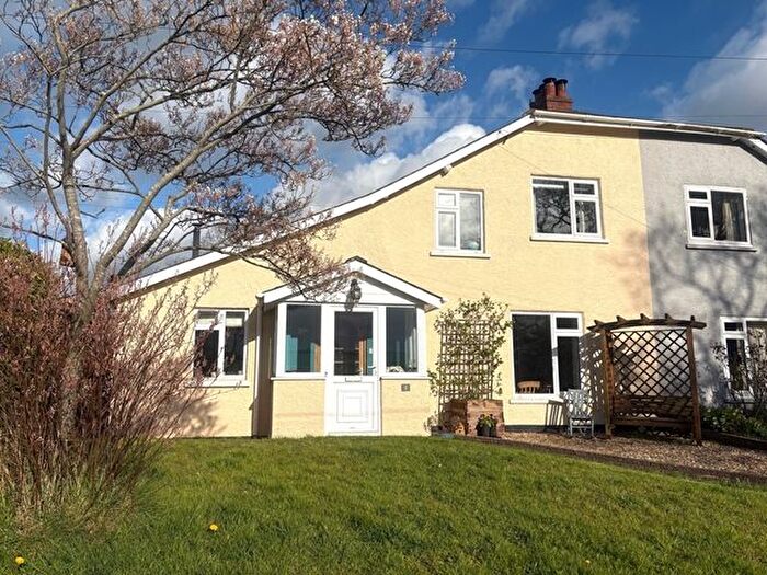 4 Bedroom Semi Detached House For Sale In Hillside, Buckerell, EX14