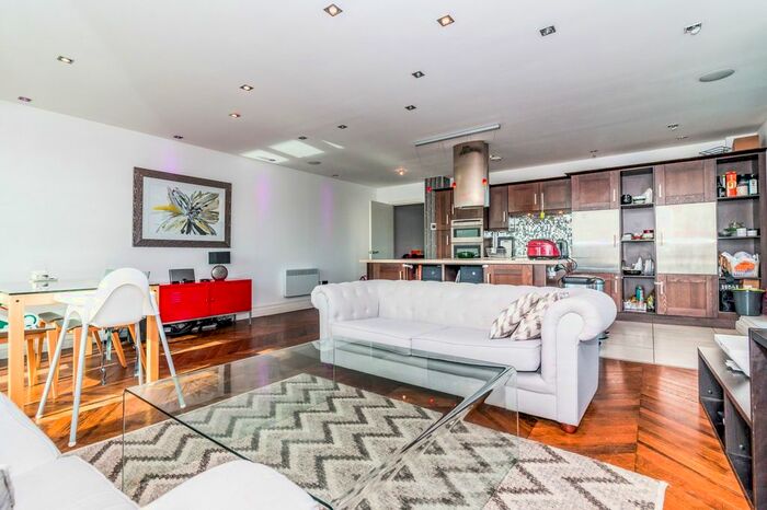 2 Bedroom Flat To Rent In City South, City Road East, Manchester, M15