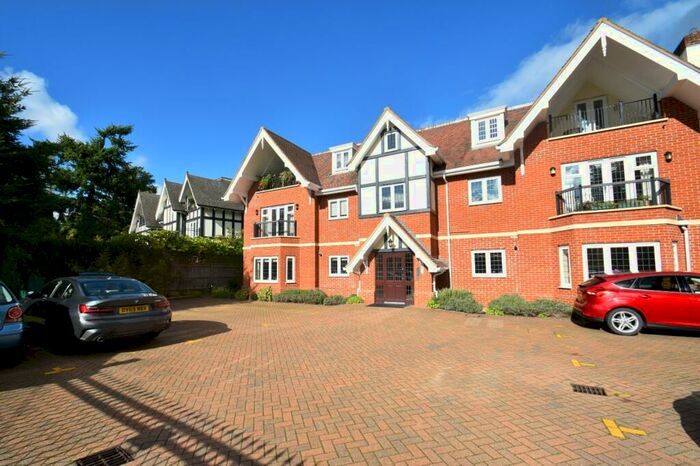 1 Bedroom Apartment To Rent In Apartment Longcroft, Packhorse Road, Gerrards Cross, SL9