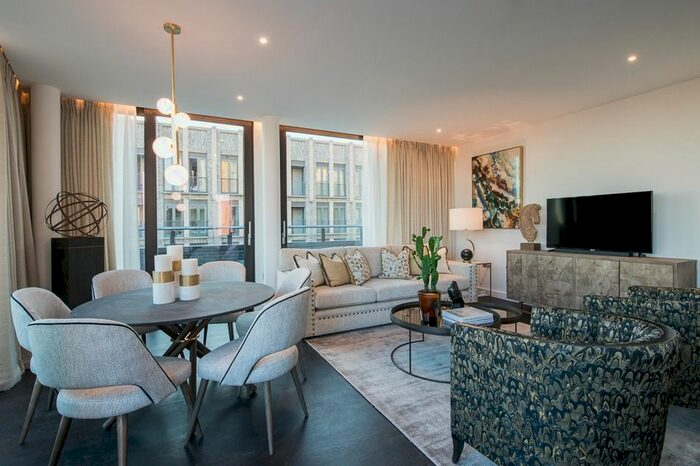 3 Bedroom Flat To Rent In Charles Clowes Walk, Nine Elms, London, SW11