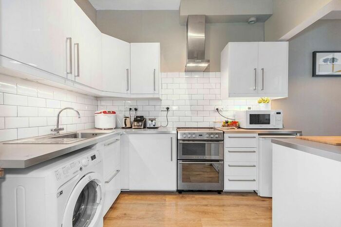 1 Bedroom Flat To Rent In Claverton Street, Pimlico, London, SW1V