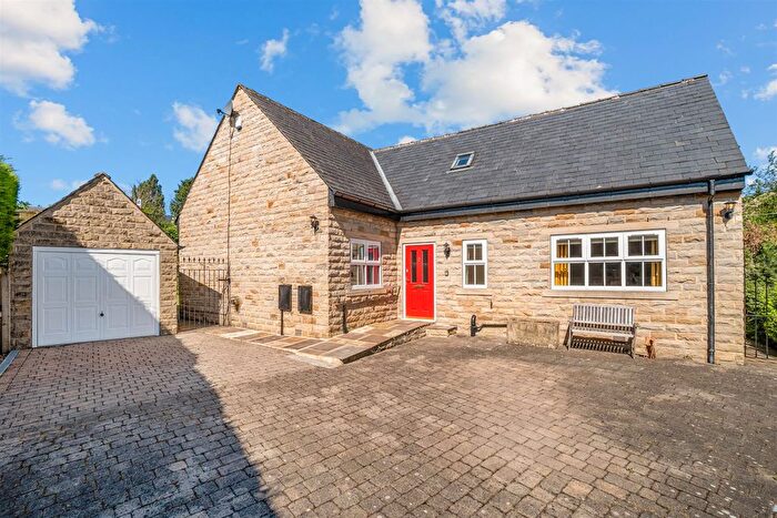 5 Bedroom Detached House For Sale In Kirklands Lane, Baildon, BD17