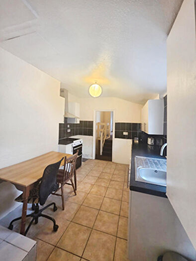 1 Bedroom Flat For Sale In Liddington Road, Stratford, London, Greater London, E15