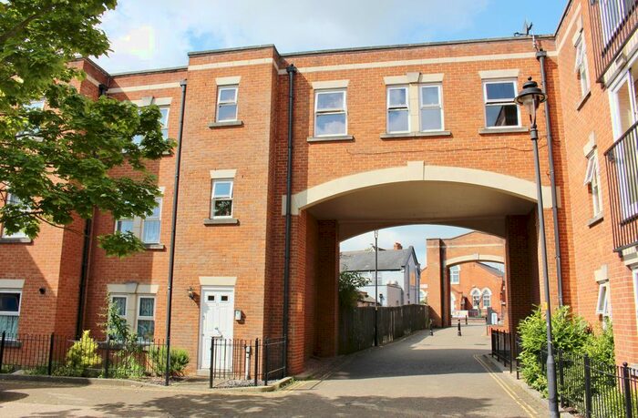 2 Bedroom Flat To Rent In Godwin Court, Old Town, Swindon, SN1