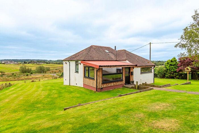 3 Bedroom Cottage For Sale In Milton Of Campsie, Glasgow, G66