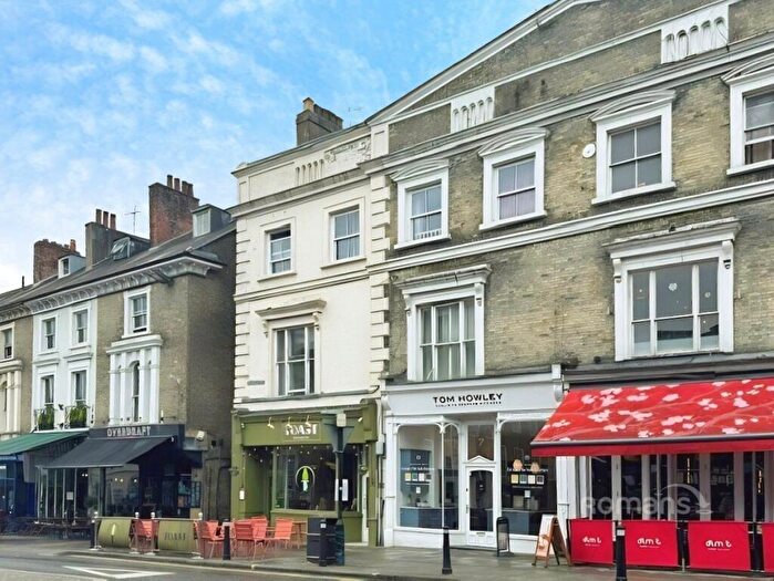 1 Bedroom Flat To Rent In Jewry Court, A Jewry Street, Winchester, SO23