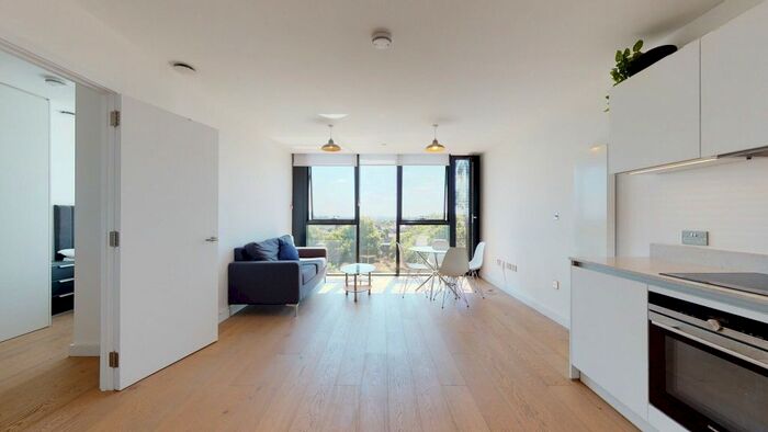 1 Bedroom Flat To Rent In Highgate Hill, London, N19