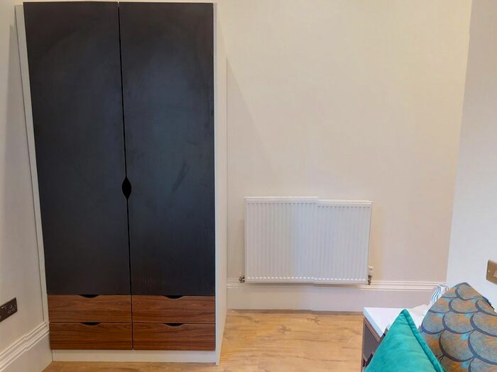 1 Bedroom Flat To Rent In Flat, Hyde Terrace #, LS2