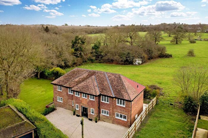 5 Bedroom Detached House For Sale In Burnham Avenue, Beaconsfield, Buckinghamshire, HP9