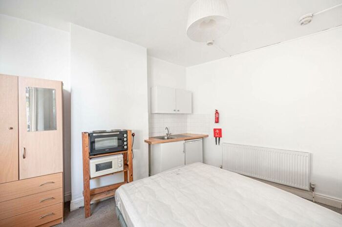 Studio To Rent In Sumatra Road, West Hampstead, London, NW6