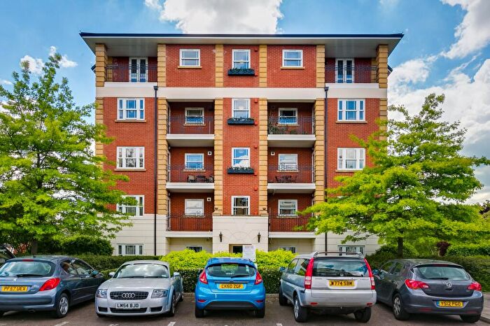 2 Bedroom Flat To Rent In Trinity Church Road, Barnes, SW13