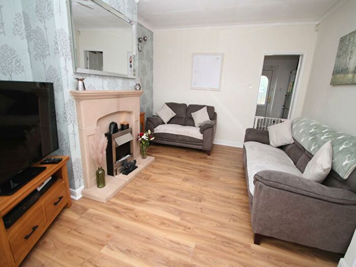 2 Bedroom Semi-Detached House For Sale In Leeds Road, Shipley, BD18