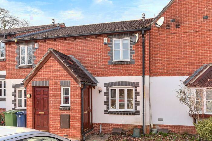 2 Bedroom Terraced House To Rent In Green Ridges, Headington, OX3