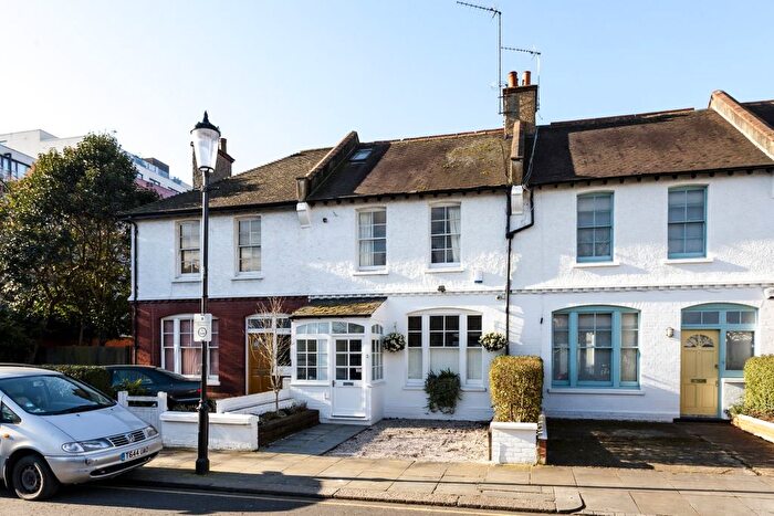 3 Bedroom Terraced House To Rent In Barlby Gardens, London, W10