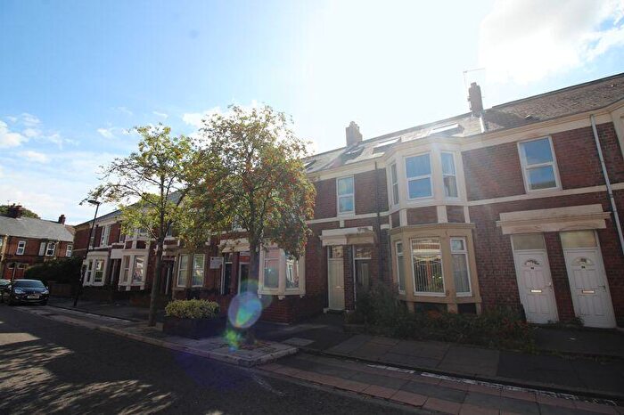5 Bedroom Maisonette To Rent In Five Bed Student Property, Kelvin Grove, Sandyford, Newcastle Upon Tyne, NE2