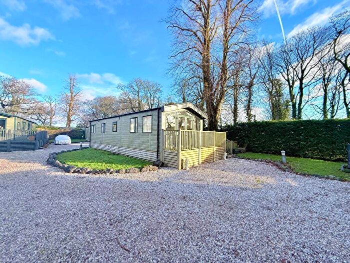 2 Bedroom Lodge For Sale In Clapham, Lancaster, LA2