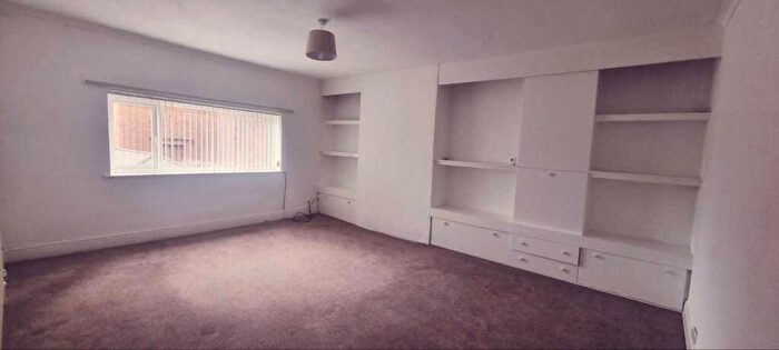 3 Bedroom Flat To Rent In Shaddongate, Carlisle, Cumbria, CA2