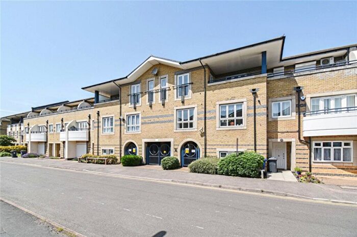 2 Bedroom Apartment To Rent In St Andrews Road, Cambridge, CB4