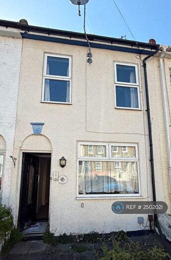 2 Bedroom Terraced House To Rent In Gordon Road, Rochester, ME2