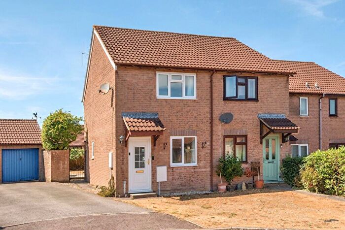 2 Bedroom End Of Terrace House For Sale In Finch Close, Shepton Mallet, BA4