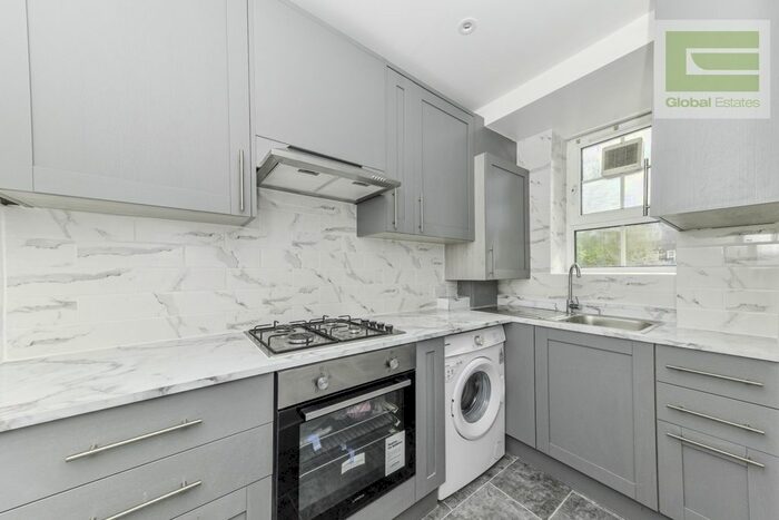 5 Bedroom Flat To Rent In Netherby House, Union Road, London, SW8