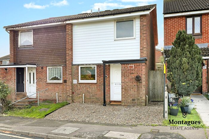3 Bedroom Terraced House For Sale In Broadoaks, Epping, CM16
