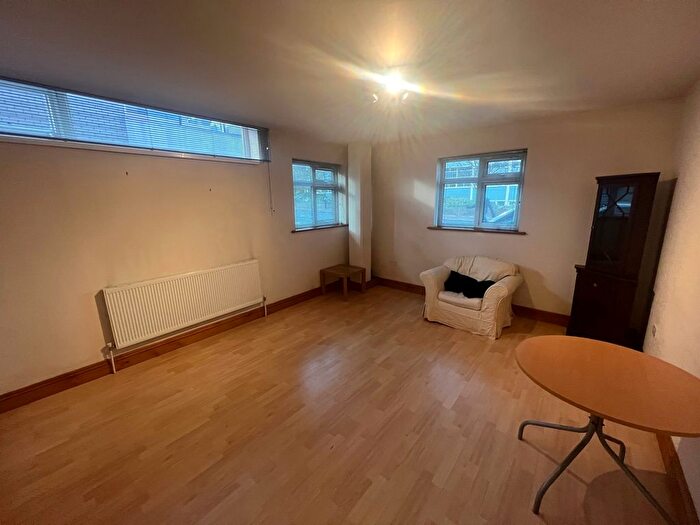 1 Bedroom Property To Rent In Parkview Mansions, New Road, Southampton, SO14