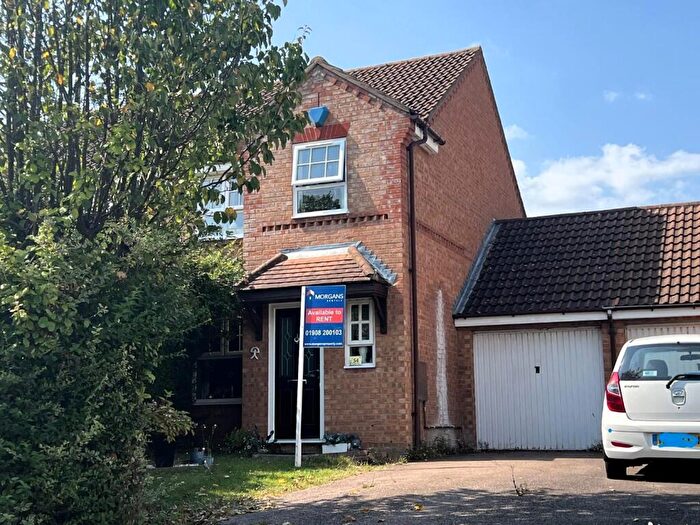 3 Bedroom Semi Detached House To Rent In Oldbrook, MK6
