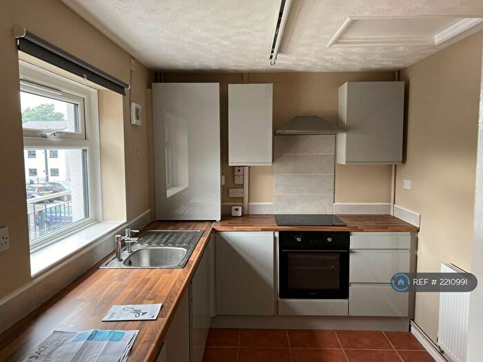 1 Bedroom Flat To Rent In Newland Dale, Chesterfield, S41