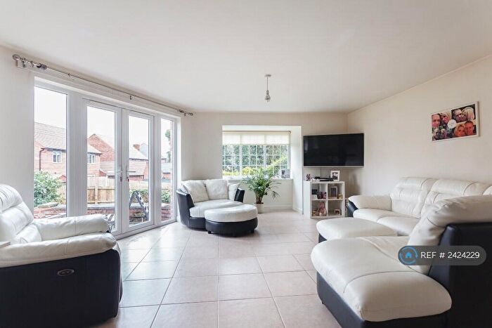 3 Bedroom Flat To Rent In Golden Nook Farm South, Cuddington, Northwich, CW8