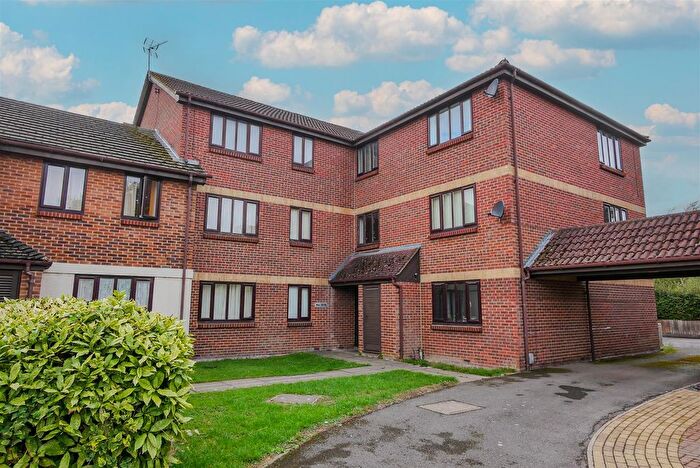 1 Bedroom Flat For Sale In Hamble Road, Didcot, OX11